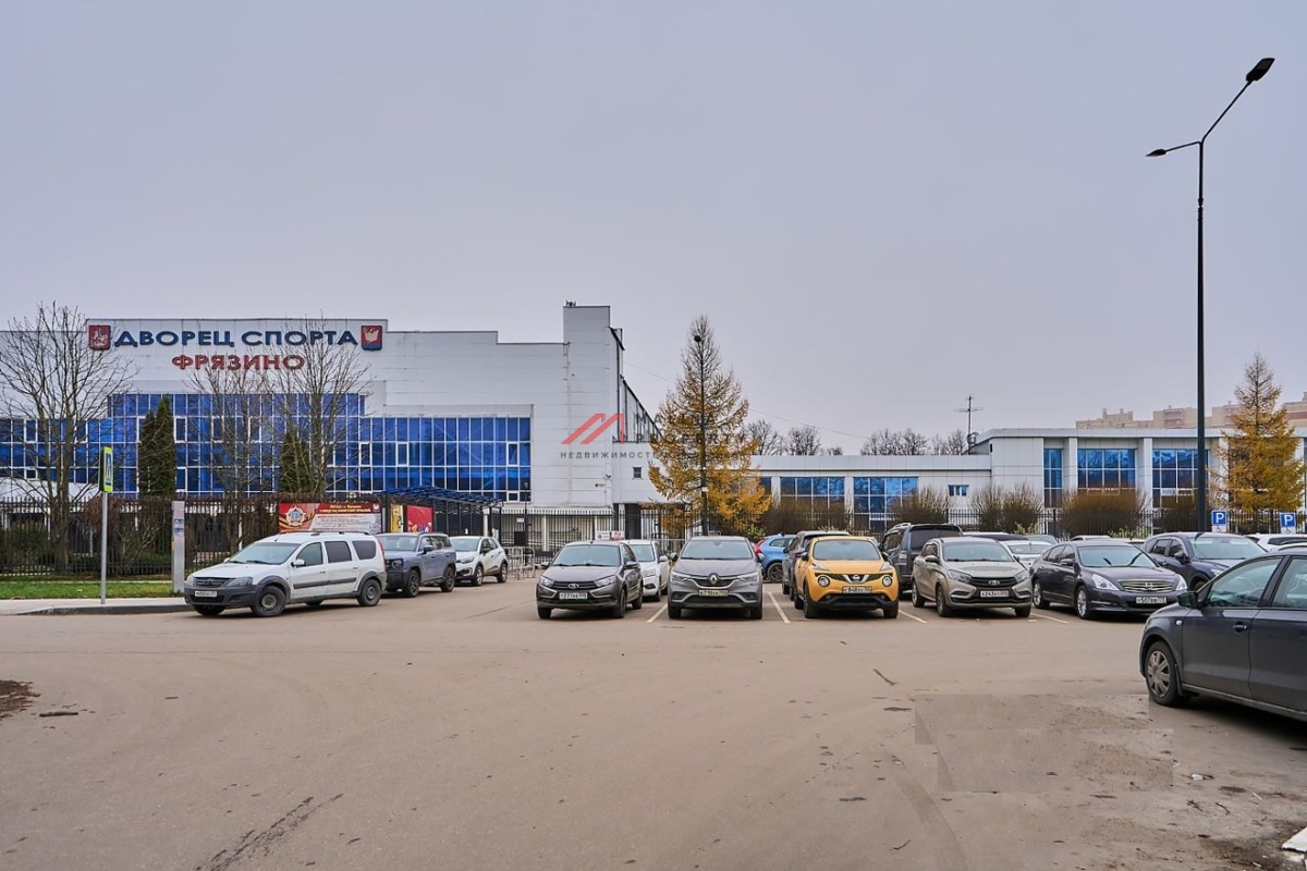 Продажа торгового помещения с арендатором Дикси 