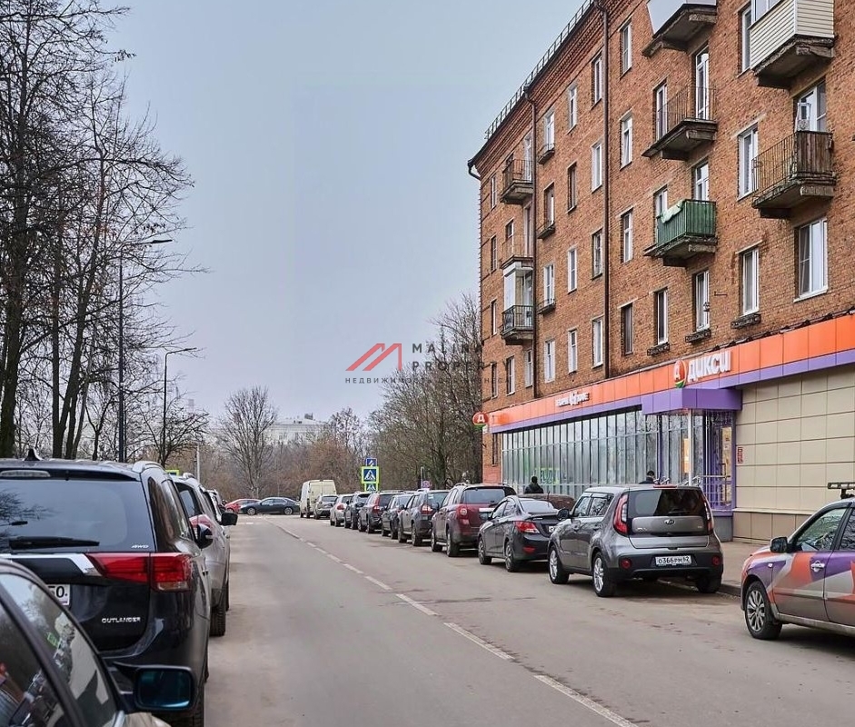 Продажа торгового помещения с арендатором Дикси 