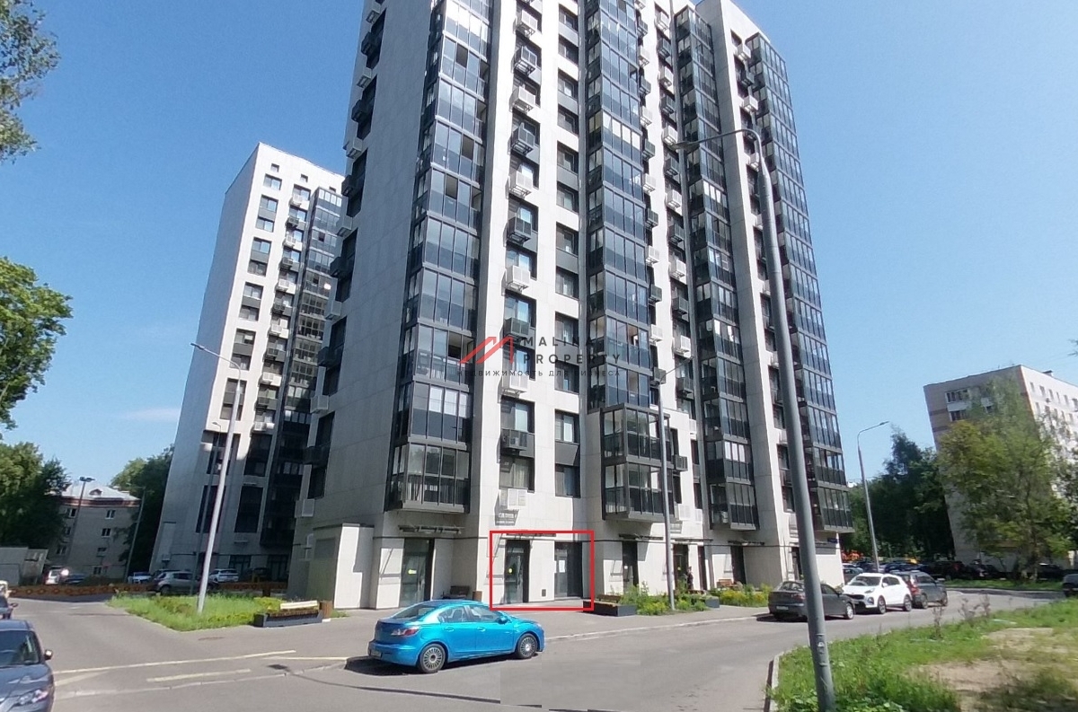 Продажа торгового помещения в новом доме 