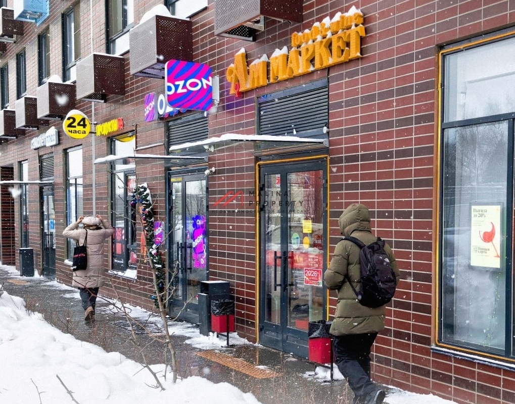 Продажа помещения в ЖК "Бунинские луга" с арендатором