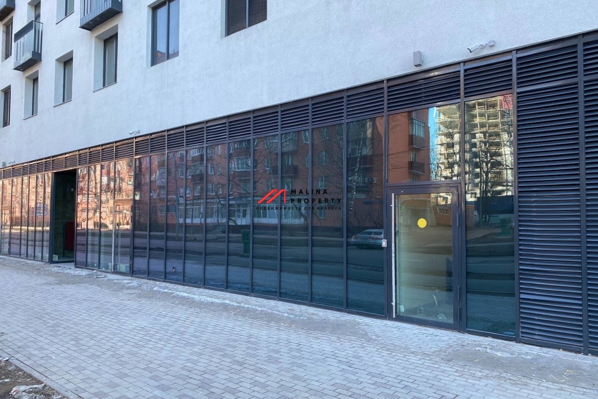 Продажа помещения с арендатором Строительный магазин