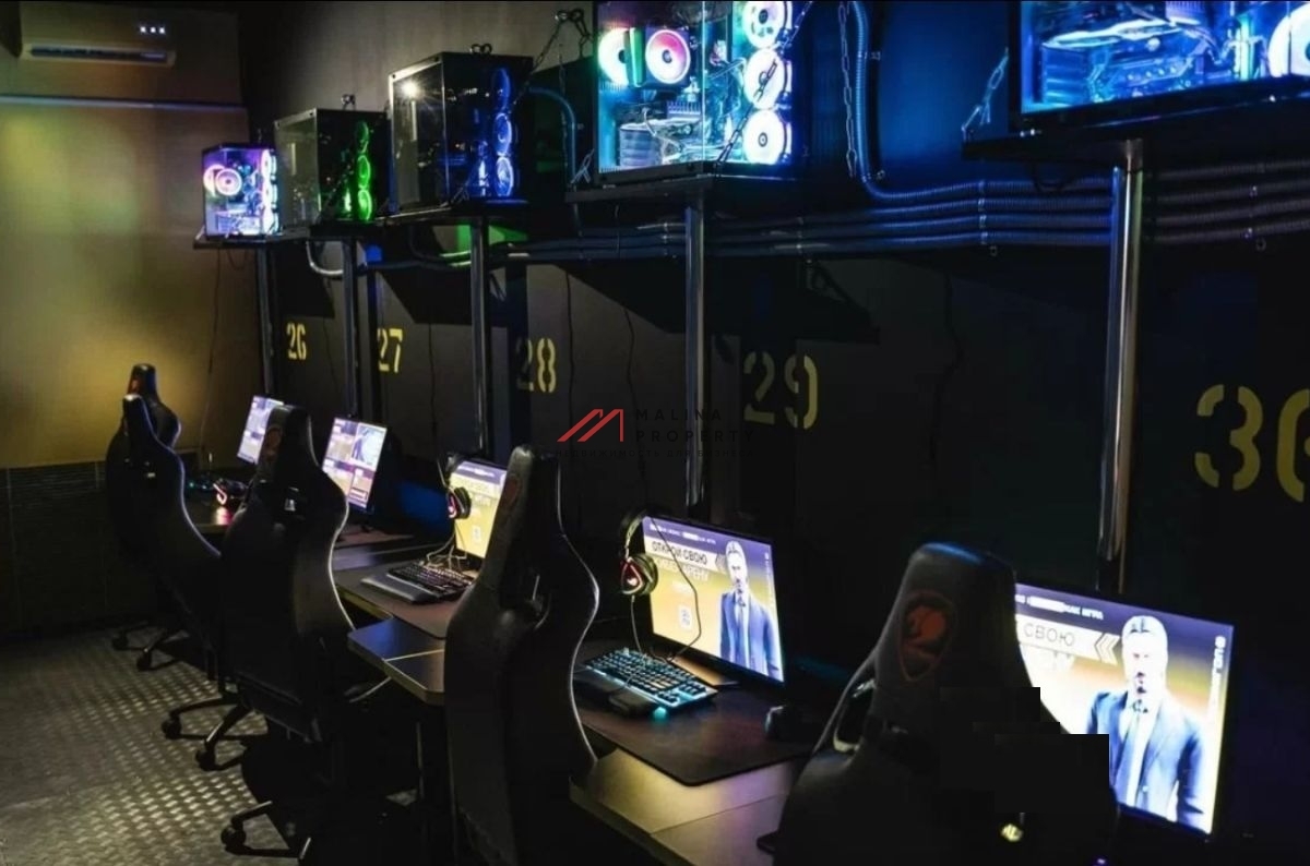 Продажа торгового помещения в ЖК "Изумрудные холмы" 