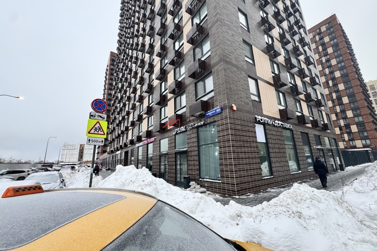 Продажа помещения с арендатором в ЖК "Бусиновский парк" 