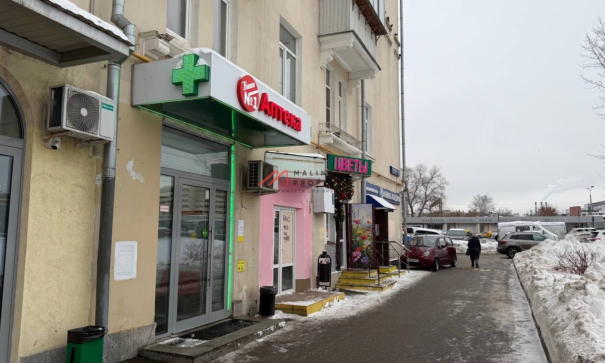 Продажа помещения с арендатором аптека у метро  Тушинская 