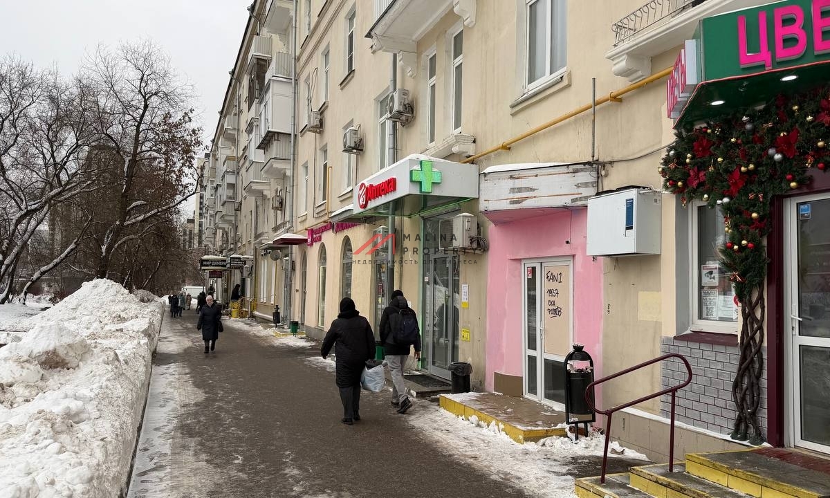 Продажа помещения с арендатором аптека у метро  Тушинская 