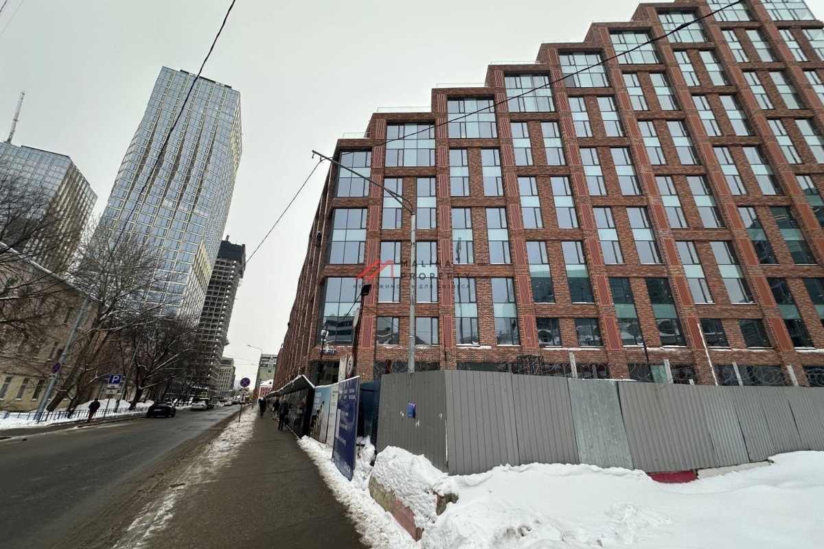 Продажа торгового помещения с арендатором в ЖК "Voxhall" 