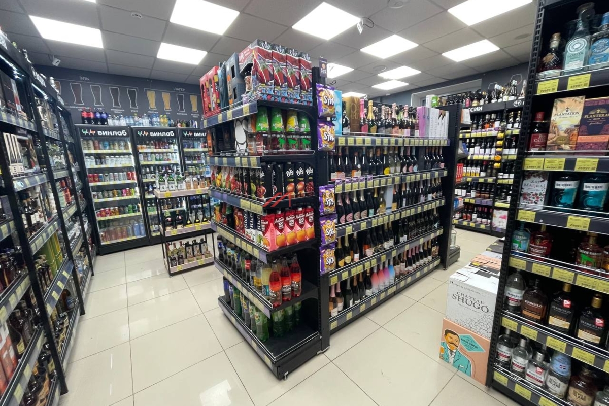 Продажа помещения с магазином Винлаб у метро Братиславская