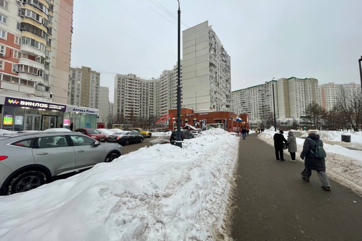 Продажа помещения с магазином Винлаб у метро Братиславская