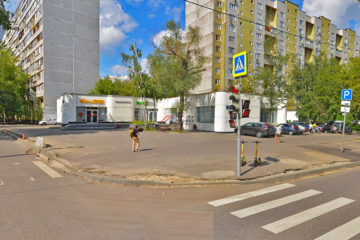 Продажа торгового помещения с арендаторами 