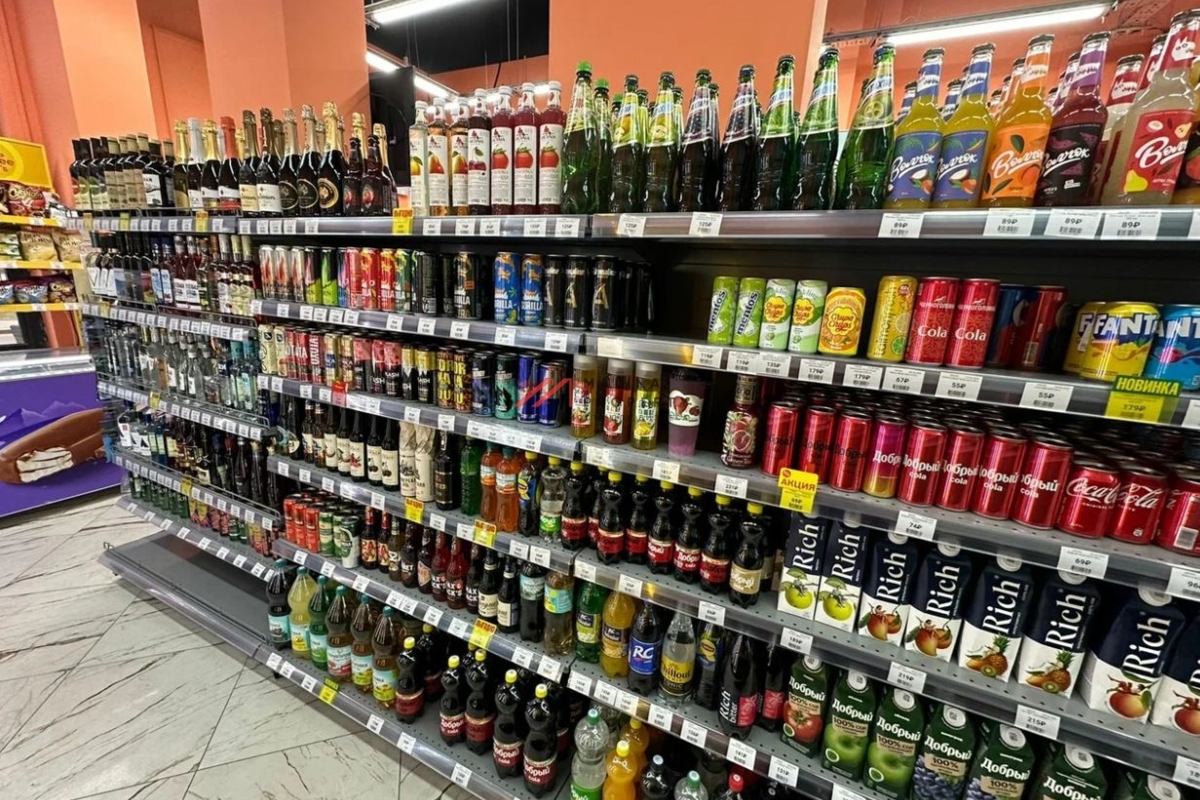 Продажа помещения с арендатором магазин "Около" в ЖК " Лермонтовский" 