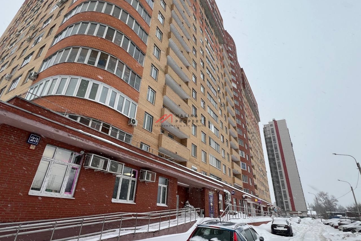 Продажа торгового помещения с арендатором "Дикси Go"