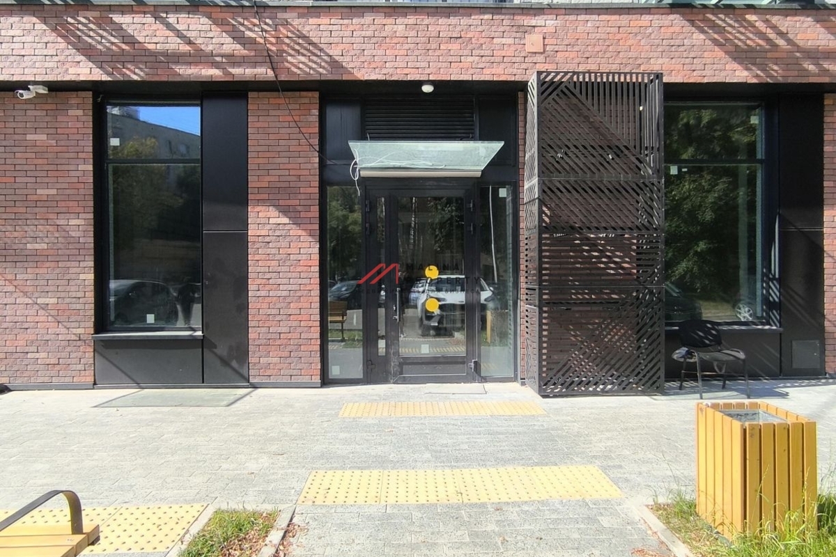 Аренда торгового помещения в новом доме 