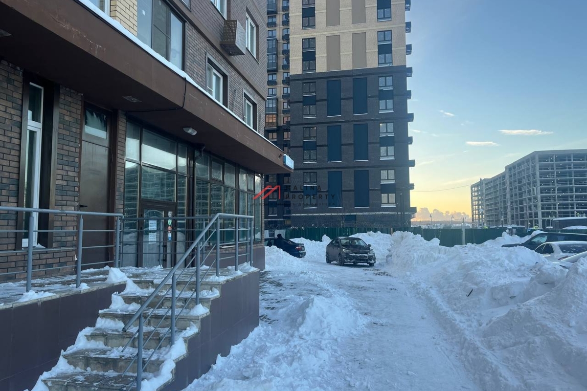 Продажа торгового помещения в ЖК "Томилино парк" 