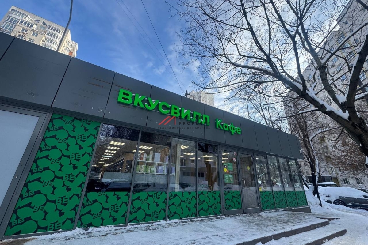 Продажа торгового здания с арендаторами 