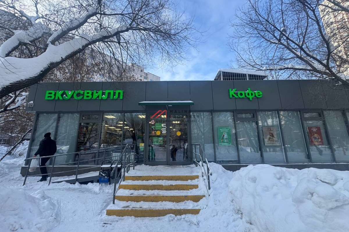 Продажа торгового здания с арендаторами 