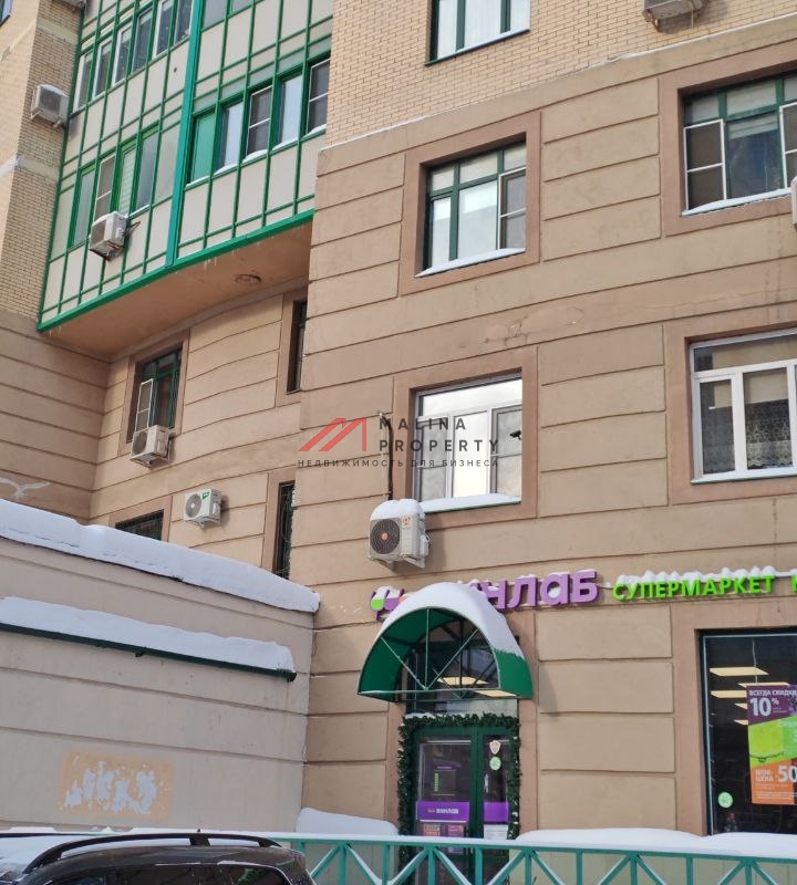 Продажа помещения с магазином "Винлаб" на Ленинградском шоссе