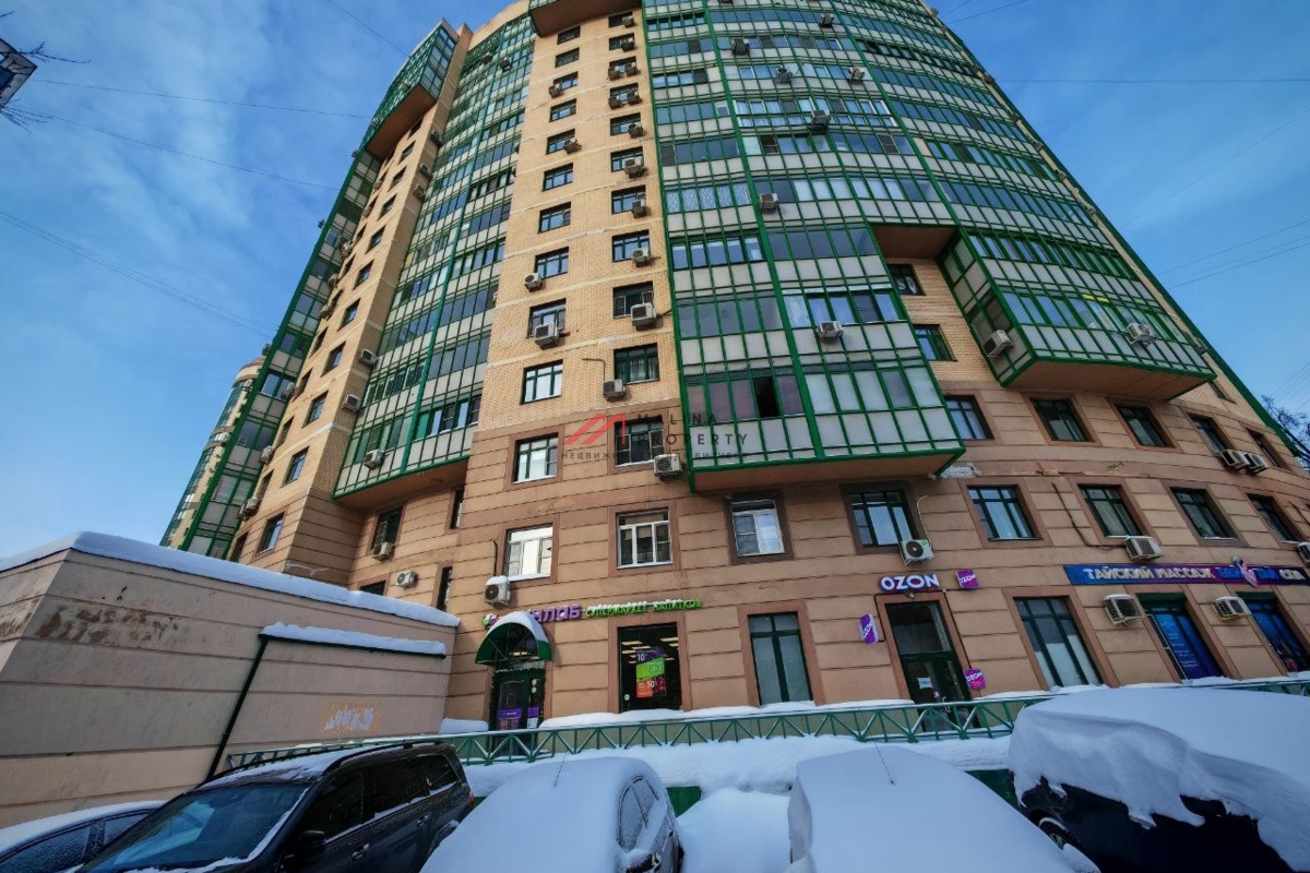 Продажа помещения с магазином "Винлаб" на Ленинградском шоссе