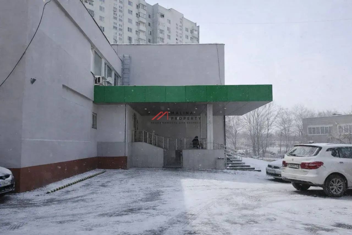 Продажа торгового помещения арендатором "Ozon fresh"