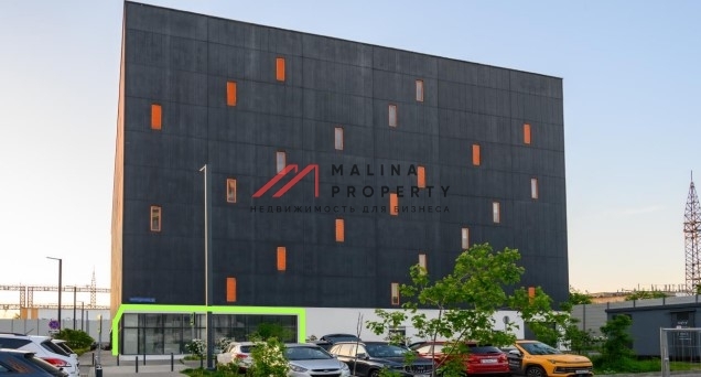 Аренда торгового помещения в здании паркинга 