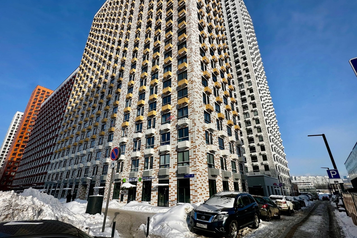 Аренда торгового помещения в ЖК "Кольская 8"