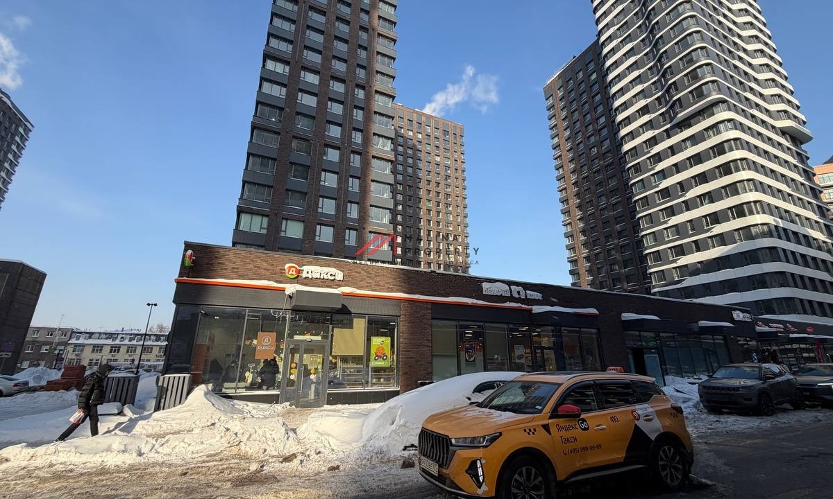 Продажа торгового помещения с арендатором Дикси 