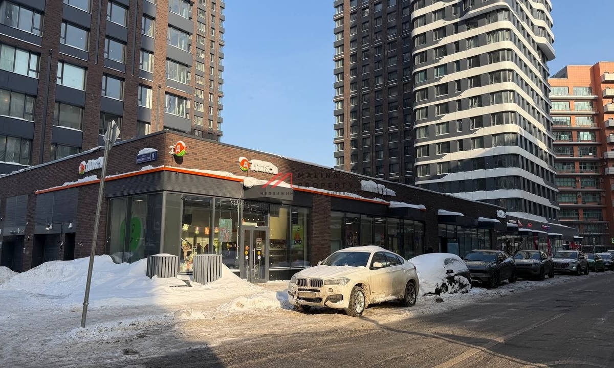 Продажа торгового помещения с арендатором Дикси 