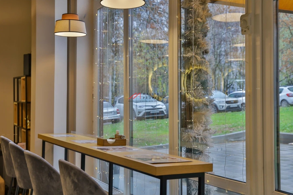 Продажа торгового помещения с арендатором рядом с метро "Шипиловская"