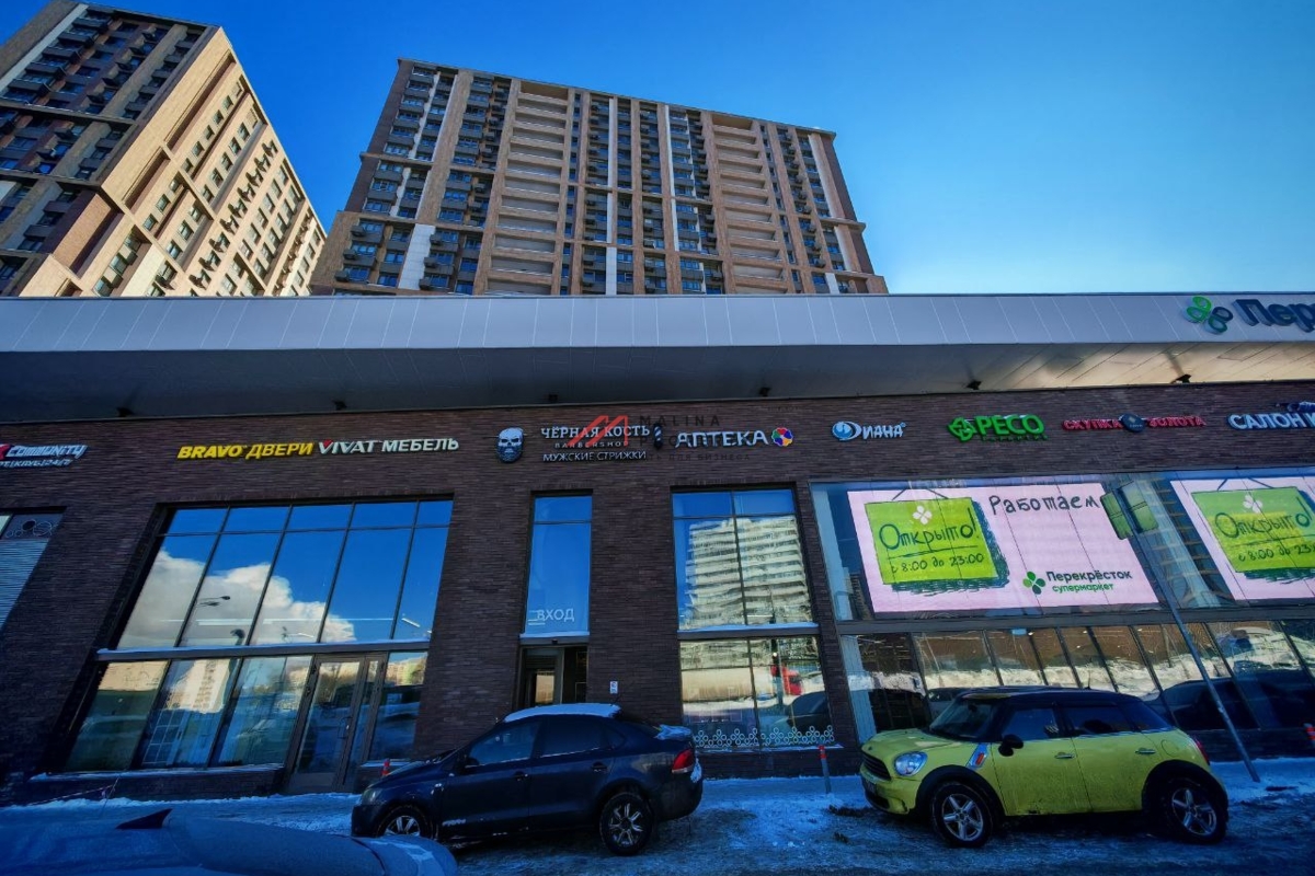 Продажа торгового помещения с аптекой рядом с метро