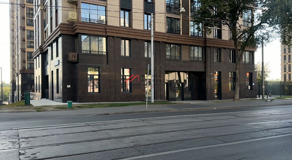 Продажа коммерческого помещения в ЖК "Большая Семерка"