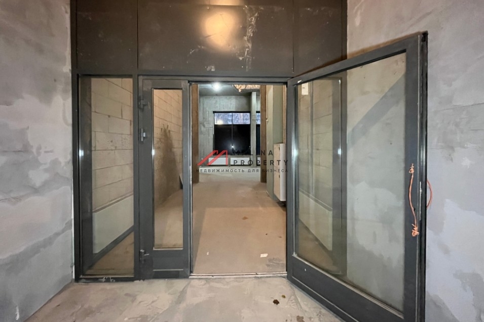 Аренда торгового помещения в новом доме 