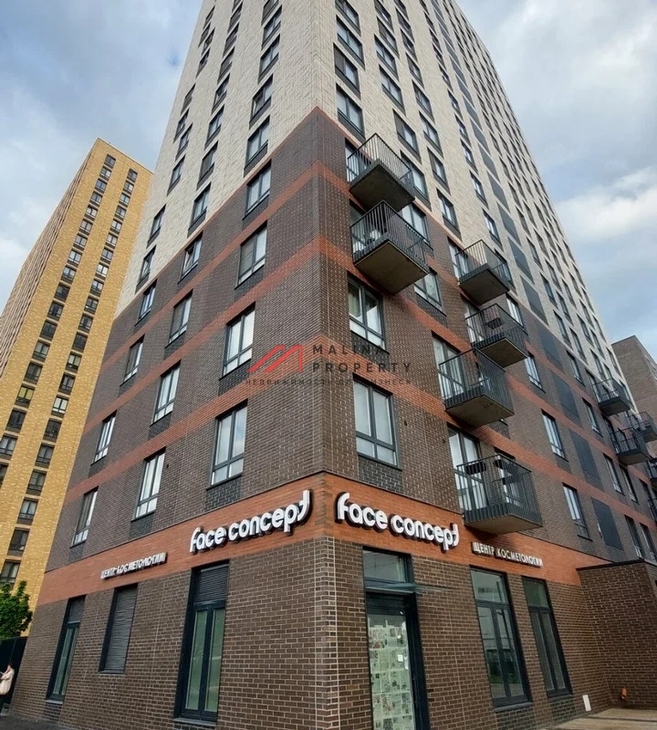 Продажа торгового помещения в новом доме