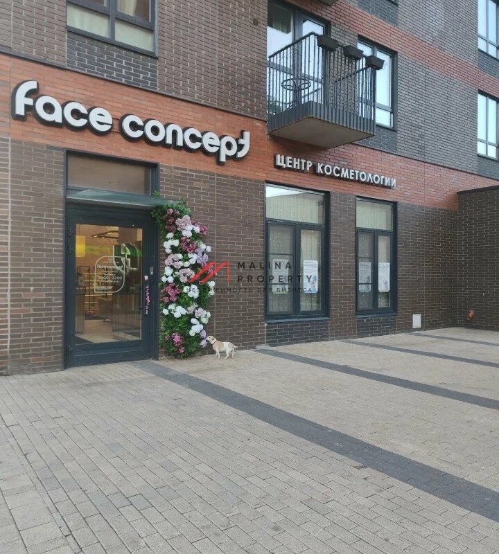 Продажа торгового помещения в новом доме