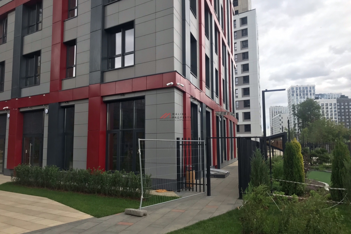 Продажа торгового помещения в ЖК Кутузов Град 2