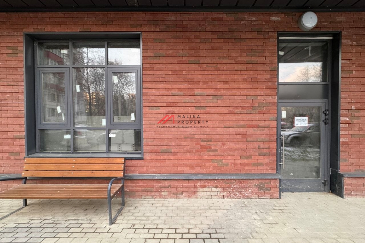 Аренда торгового помещения в новом доме 