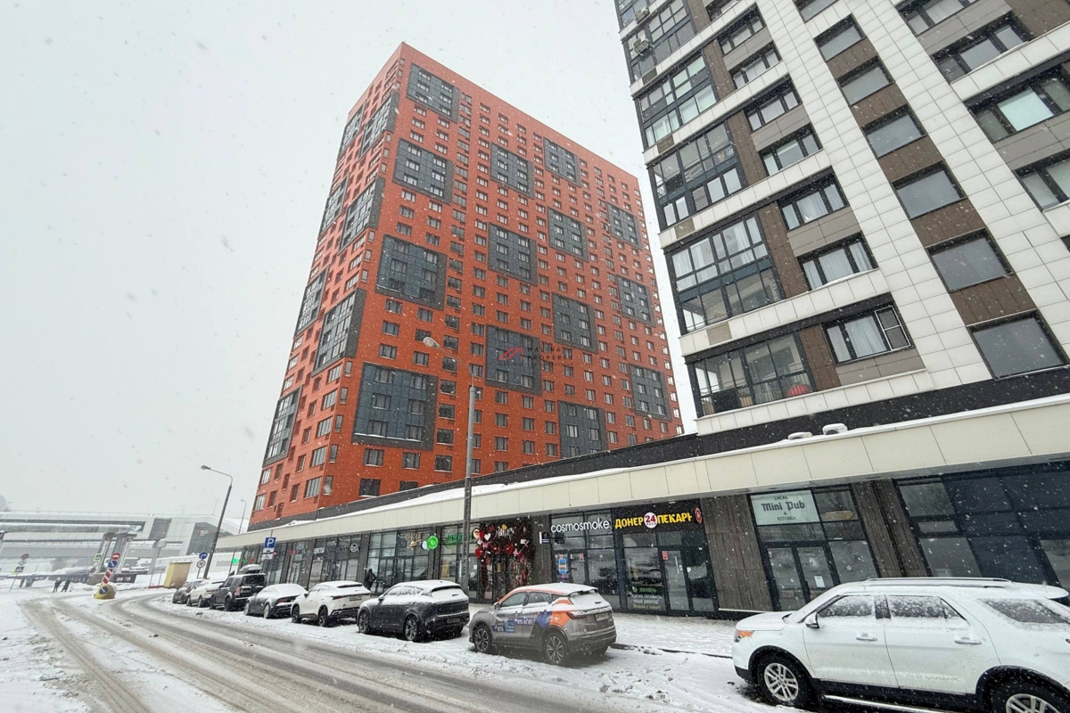 Продажа торгового помещения в ЖК "Парк Легенд" 