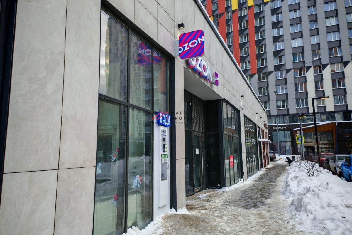 Продажа торгового помещения в ЖК Спутник