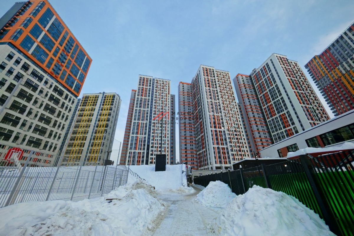 Продажа торгового помещения в ЖК Спутник