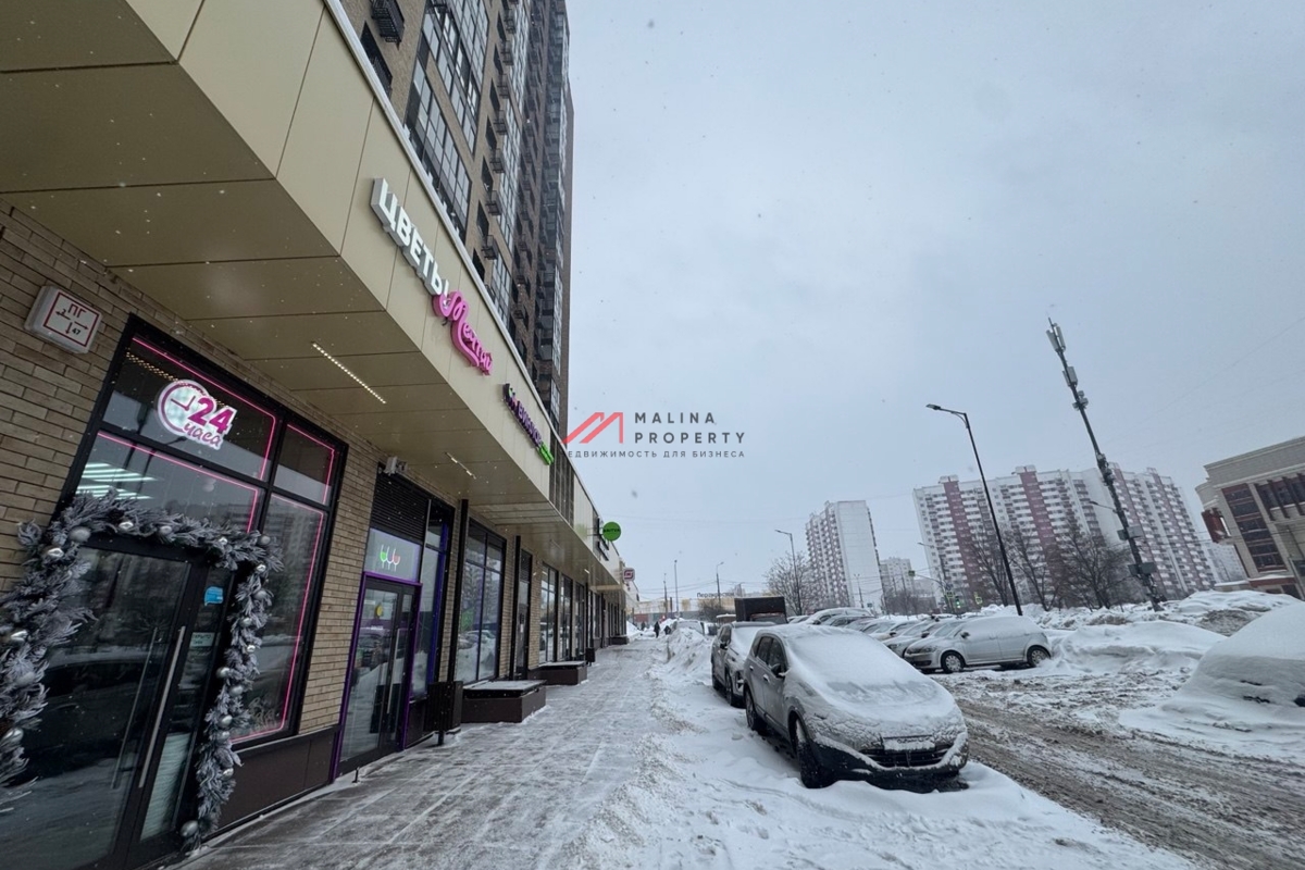 Продажа торгового помещения с магазином Дикси Go