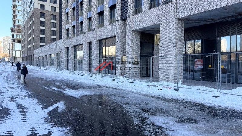 Аренда торгового помещения в ЖК "EVER-2". 1-я линия