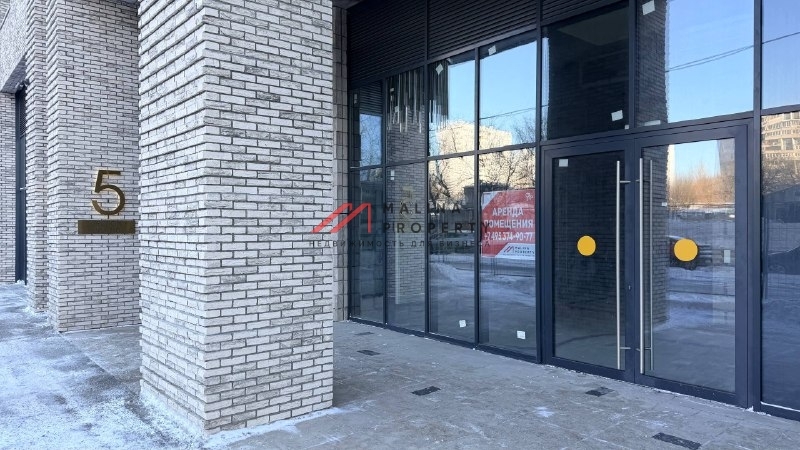 Аренда торгового помещения в ЖК "EVER-2". 1-я линия