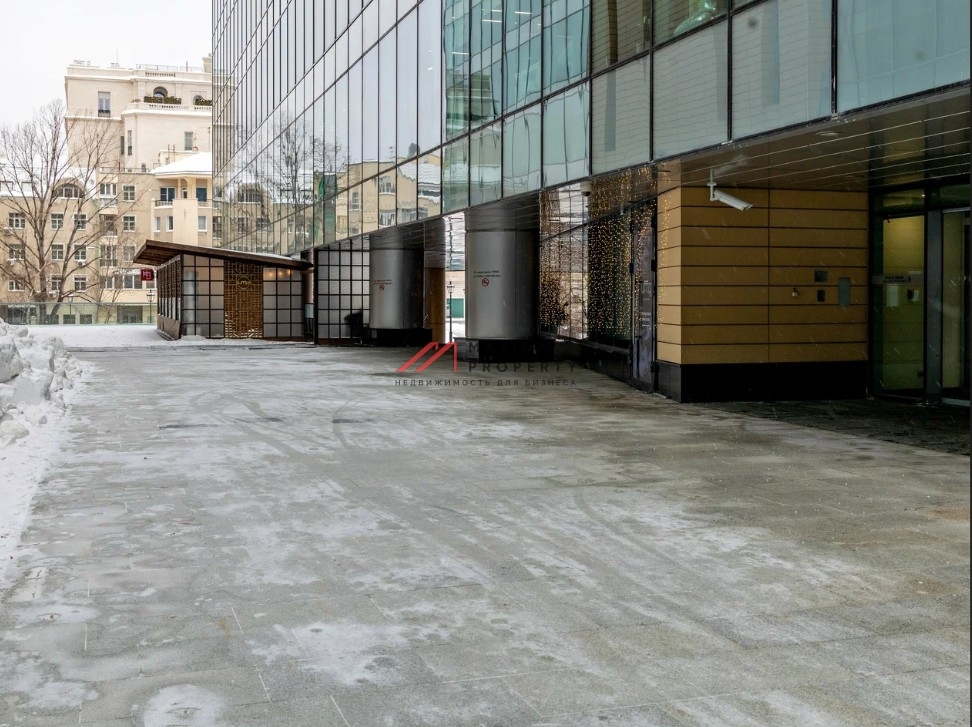 Продажа торгового помещения рядом с метро Трубная