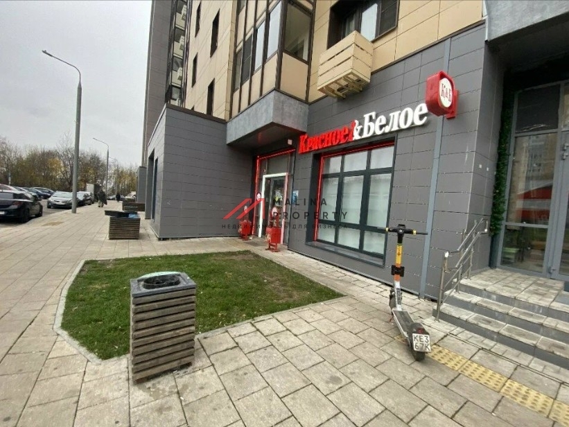 Продажа помещения с арендатором Красное и Белое