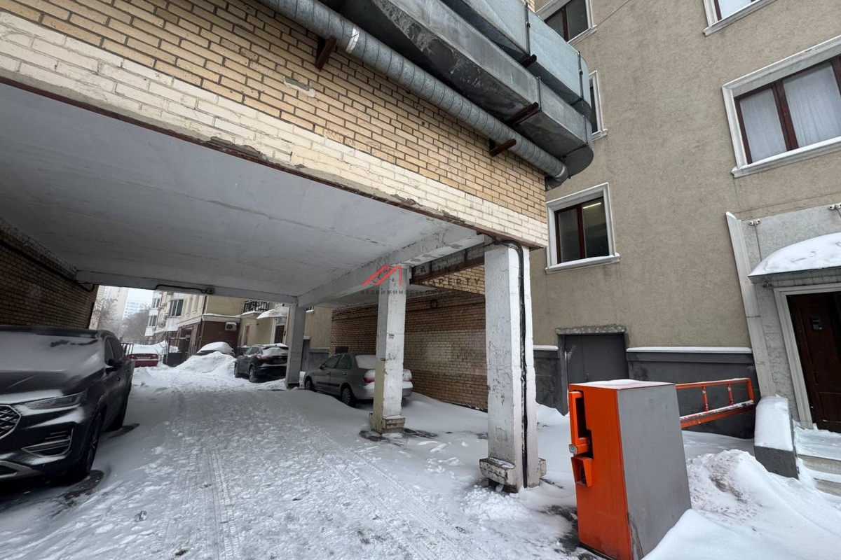 Продажа торгового помещения рядом с метро Бауманская 