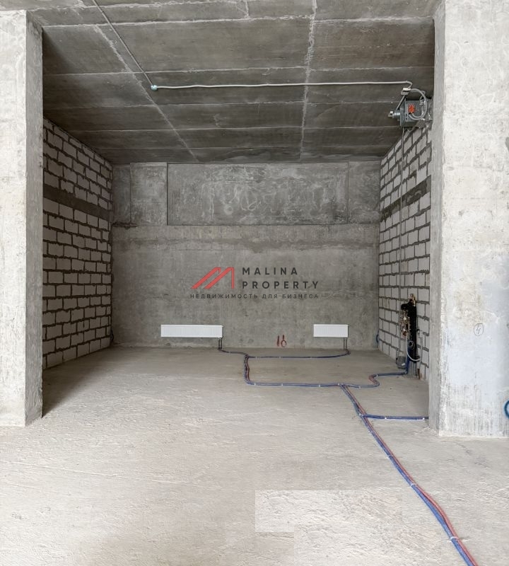 Аренда торгового помещения в ЖК "EVER-2" на 1-й линии