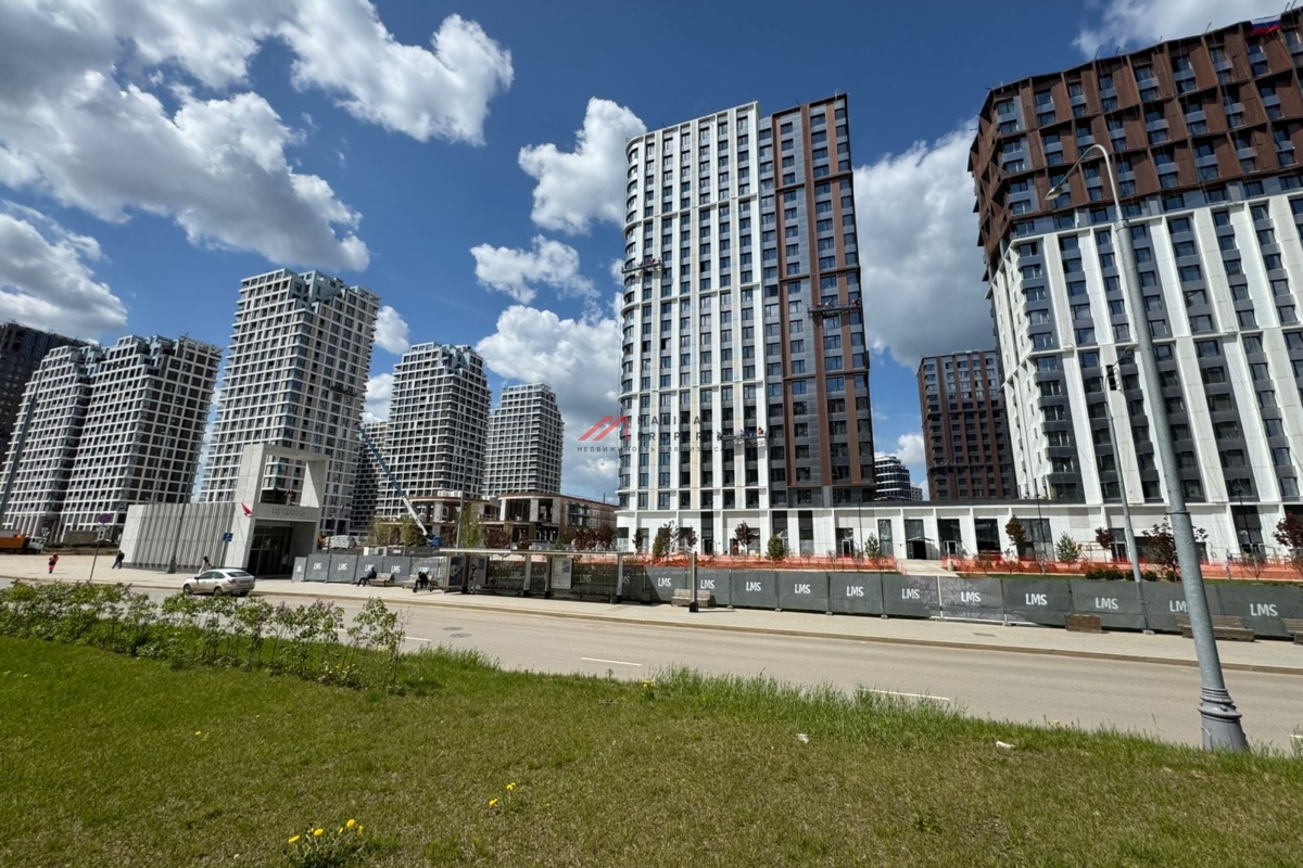 Продажа торгового помещения в ЖК "Остров"