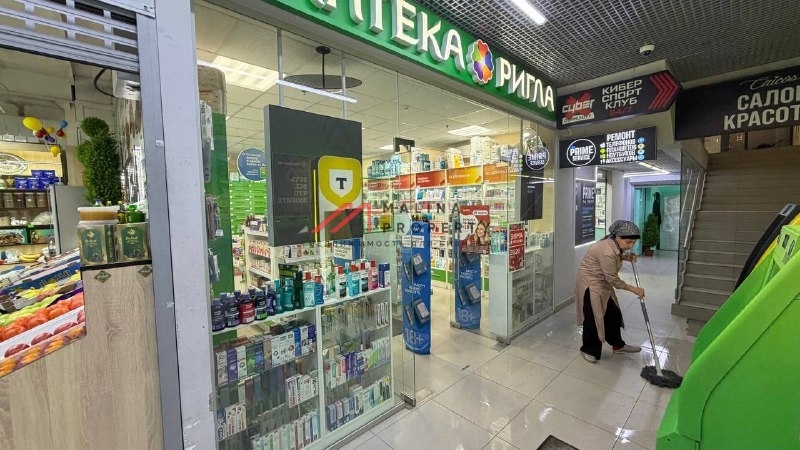 Продажа торгового помещения с аптекой рядом с метро
