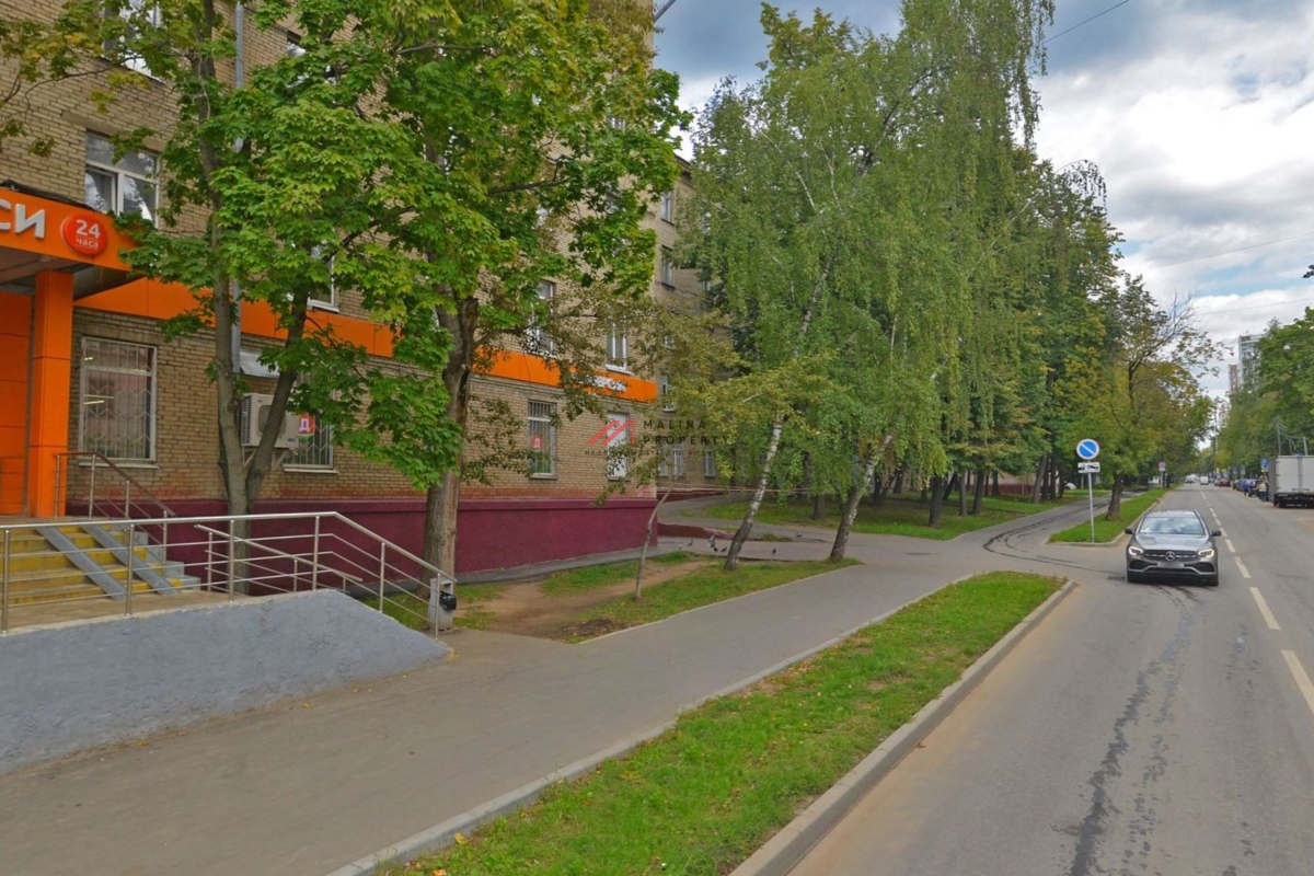 Продажа помещения с супермаркетом Дикси 