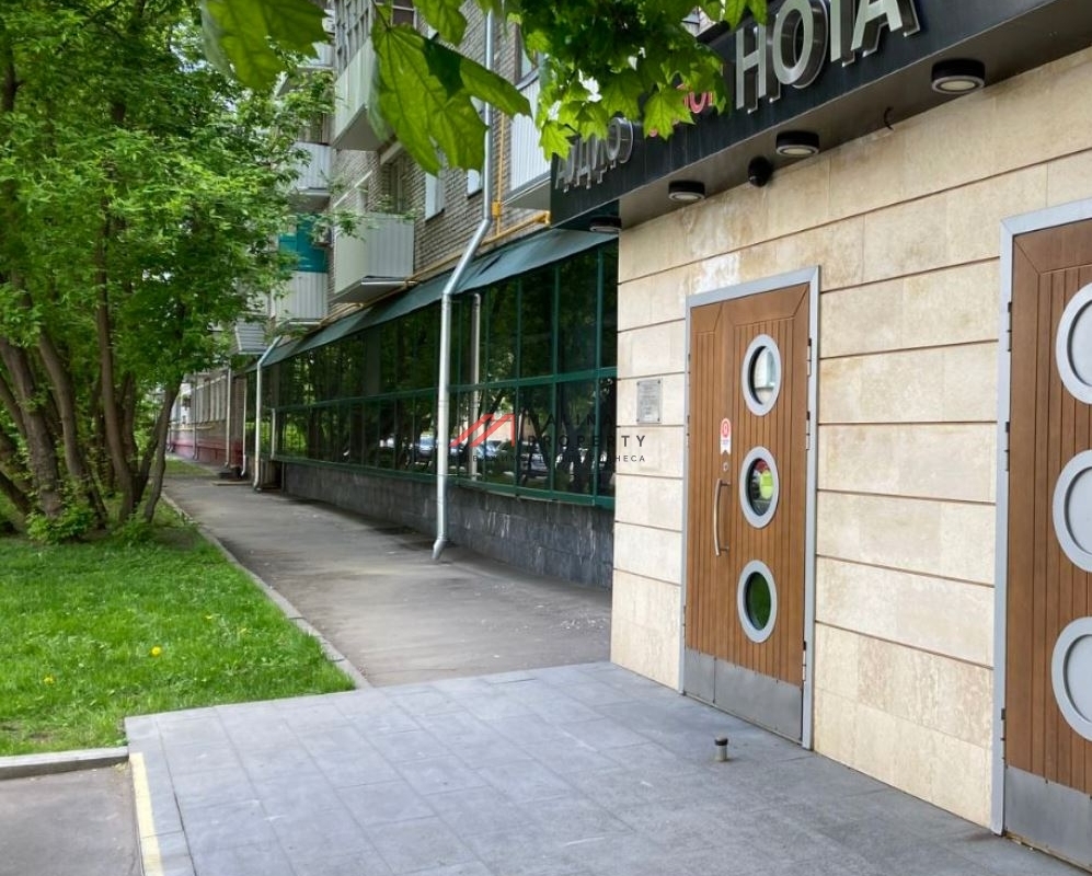 Аренда торгового помещения рядом с метро Октябрьская