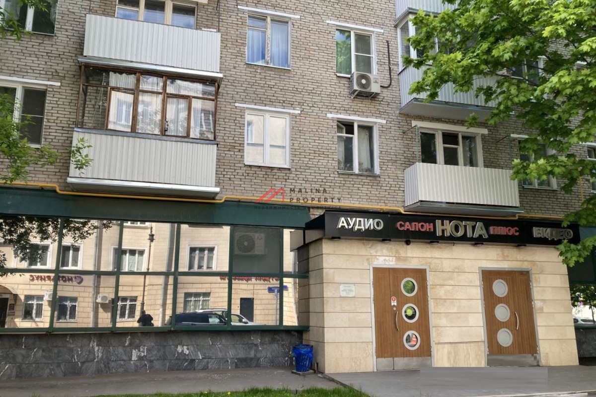 Аренда торгового помещения рядом с метро Октябрьская