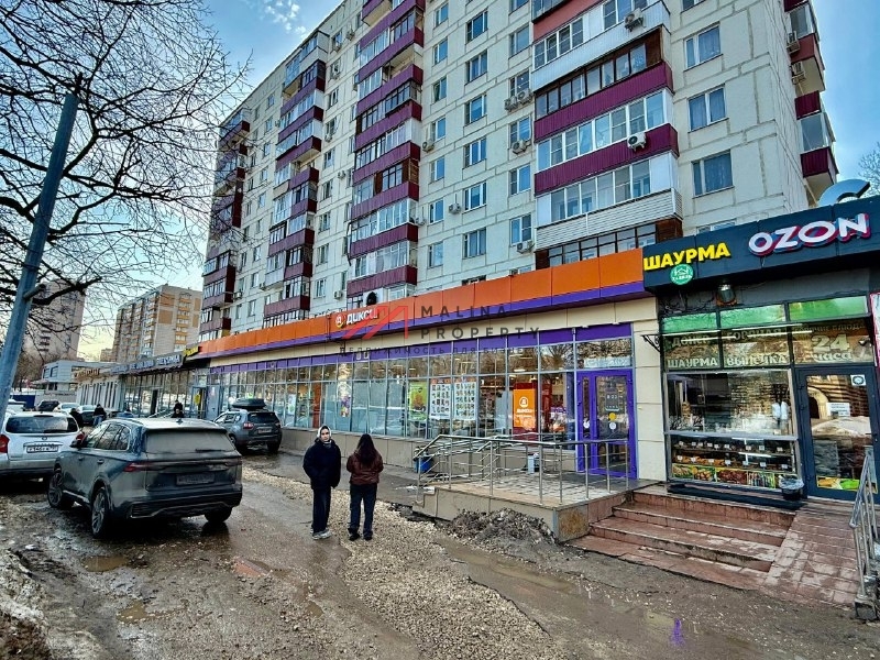 Продажа торгового помещения с арендатором "Дикси" 